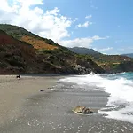 Casa de hóspedes Strongilos