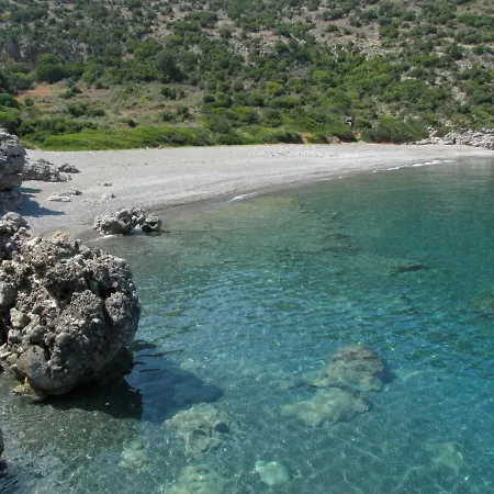 Strongilos 4*