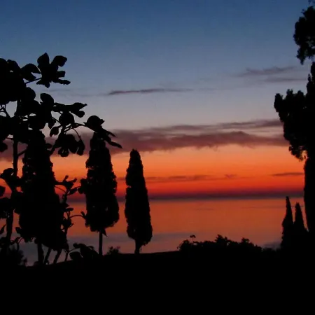 Strongilos Guest house