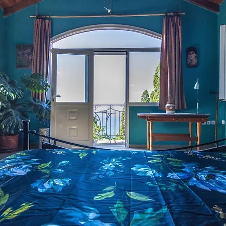 Strongilos Velanidia